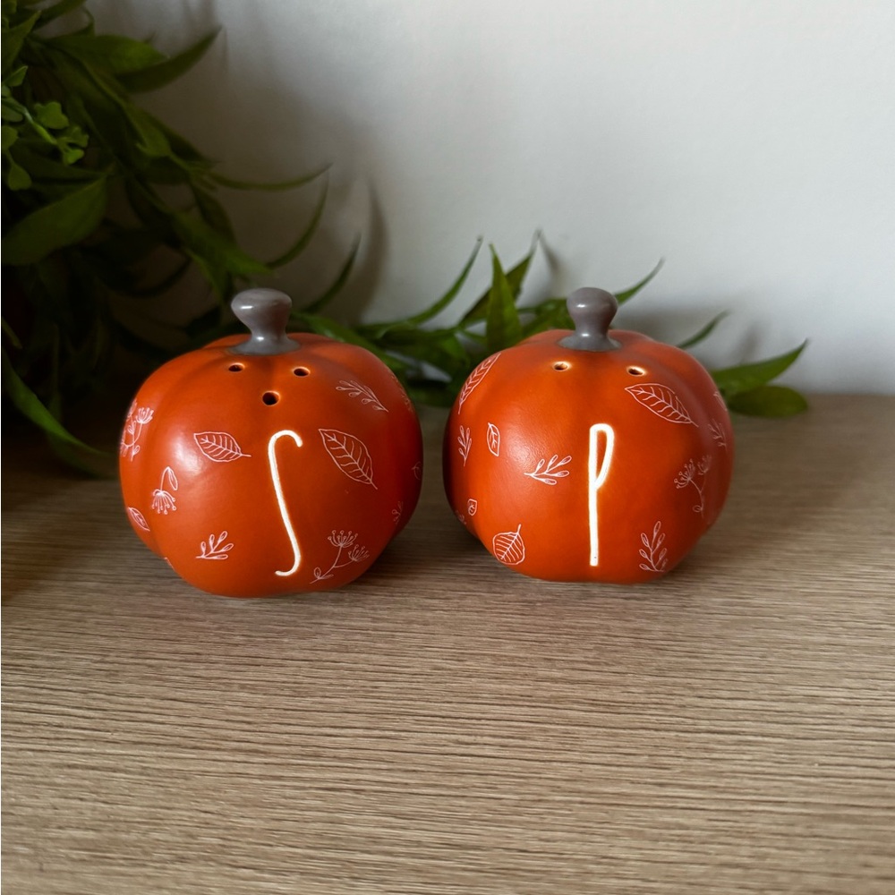 Rae Dunn Orange Pumpkin Shakers